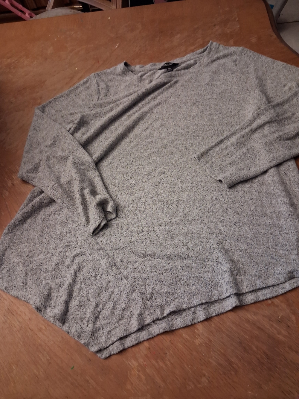 Simply Vera Vera Wang Gray Knit Crewneck Top